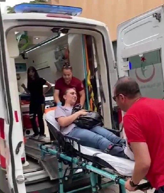 İzmir Büyükşehir'de arbede: Tugay'ın koruma aracı bir işçinin ayağını ezdi!